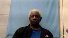 Mugshot of DAVIS, BOBBY